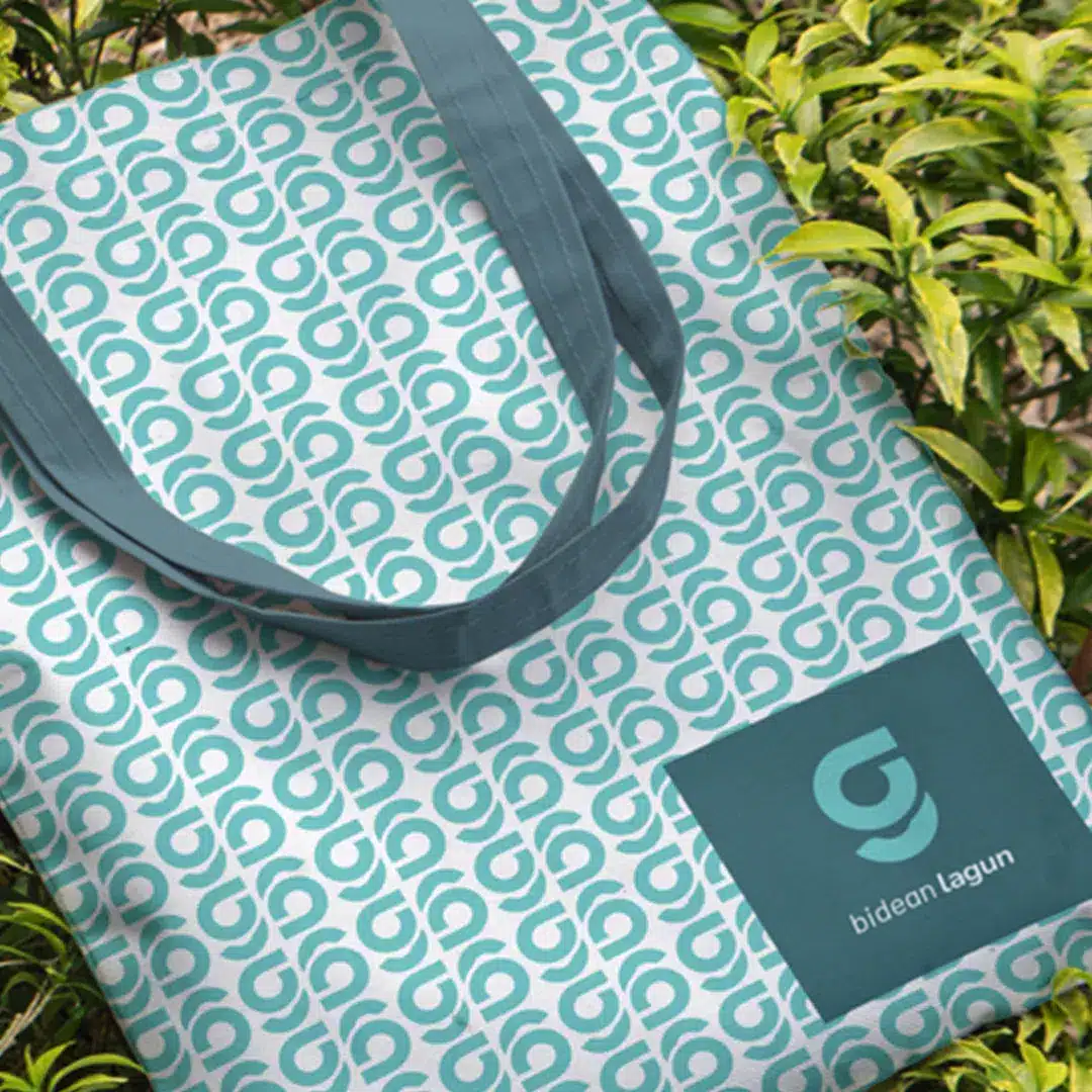 Guedan · bidean lagun – Patrón de marca y tote bag